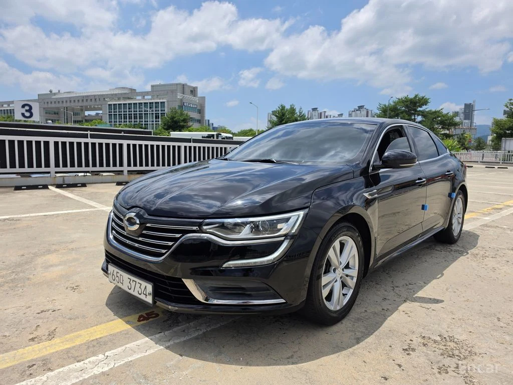Renault SM6