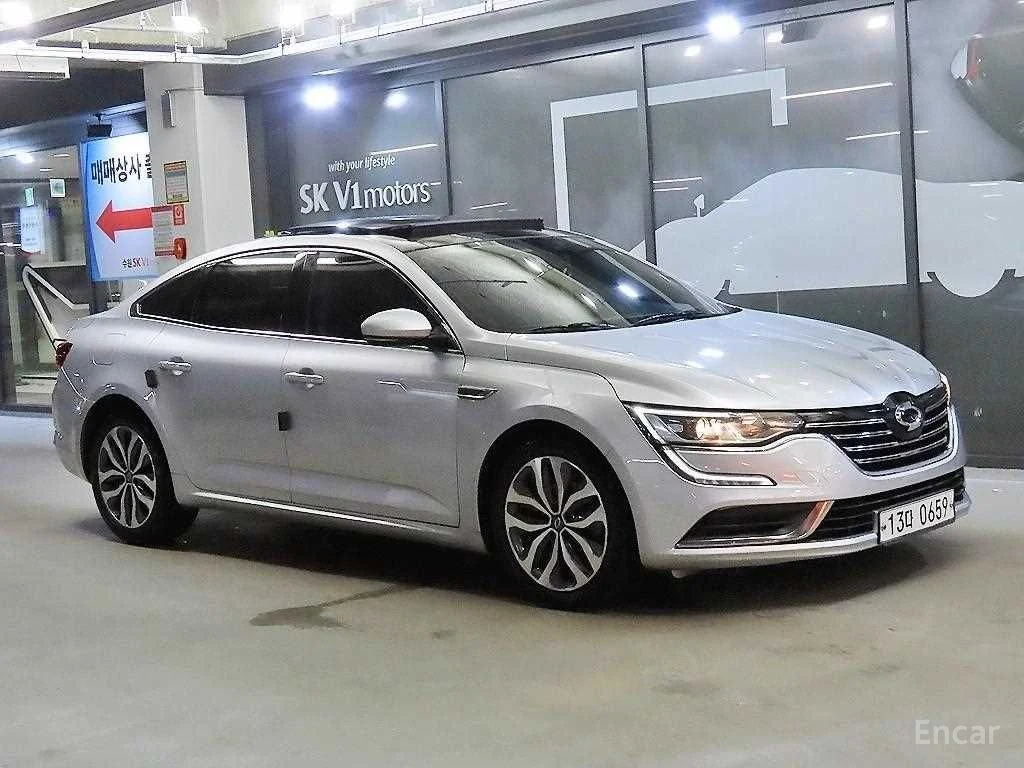 Renault SM6