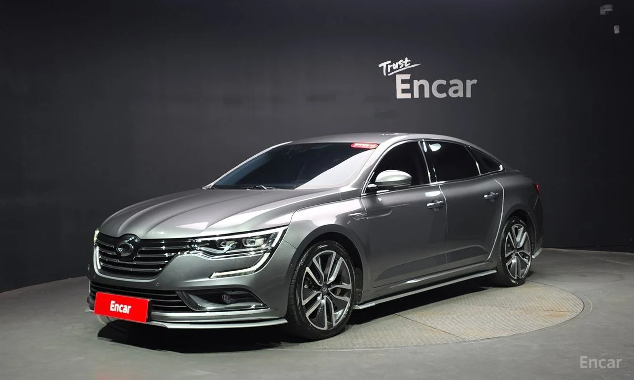 Renault SM6