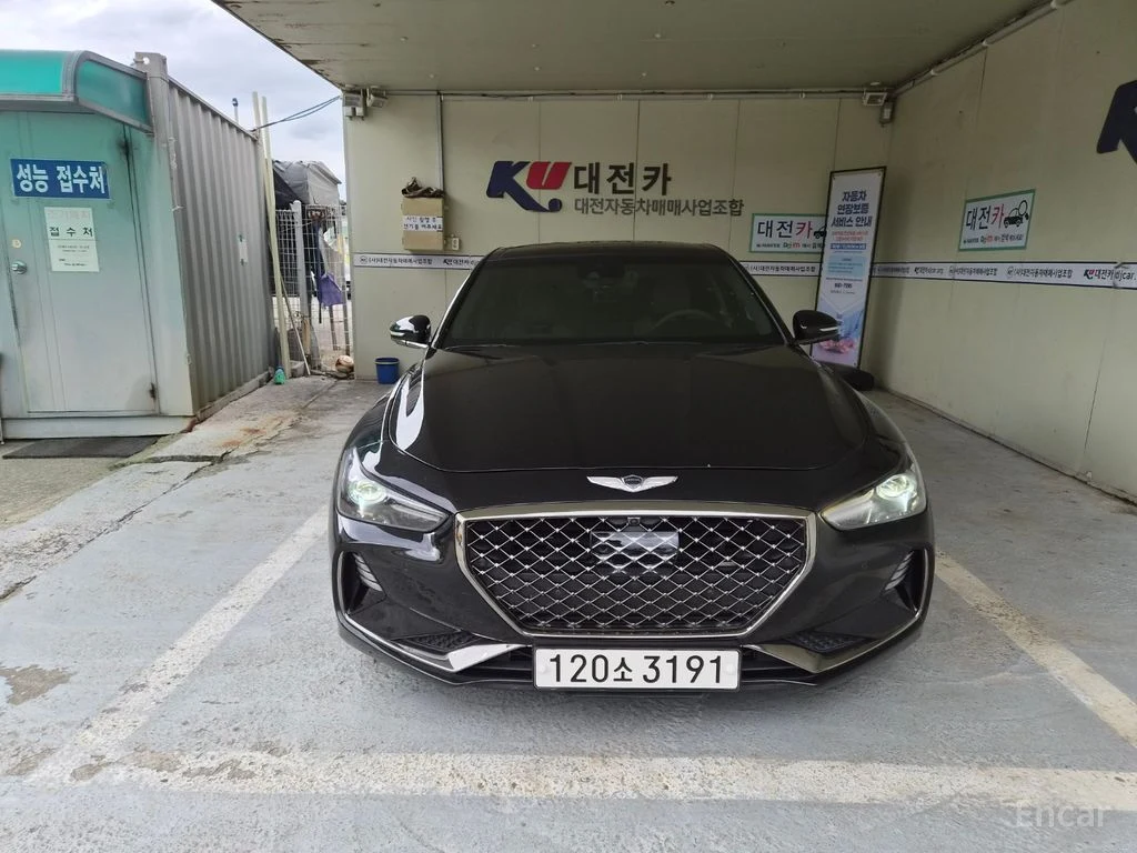 Genesis G70