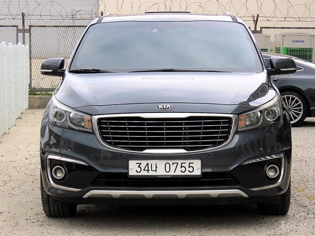 Kia Carnival