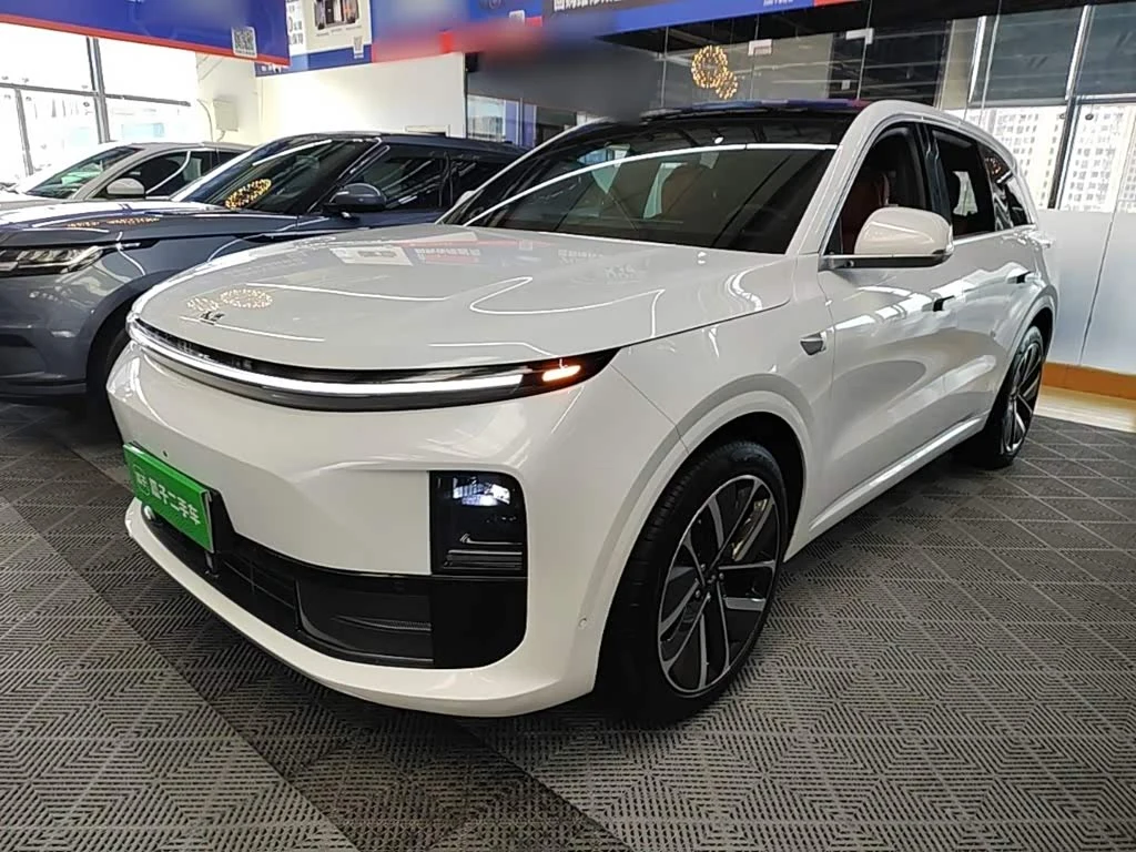 Li Auto L6