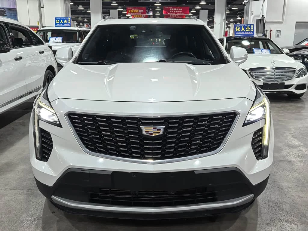 Cadillac XT4