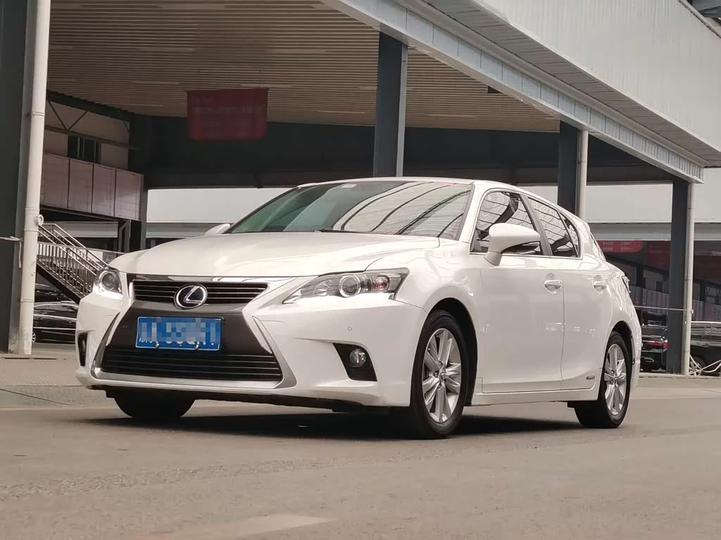 Lexus CT