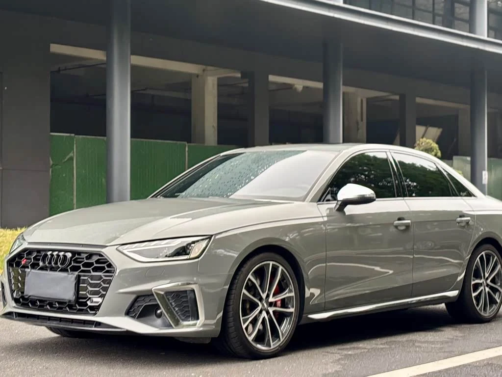 Audi S4