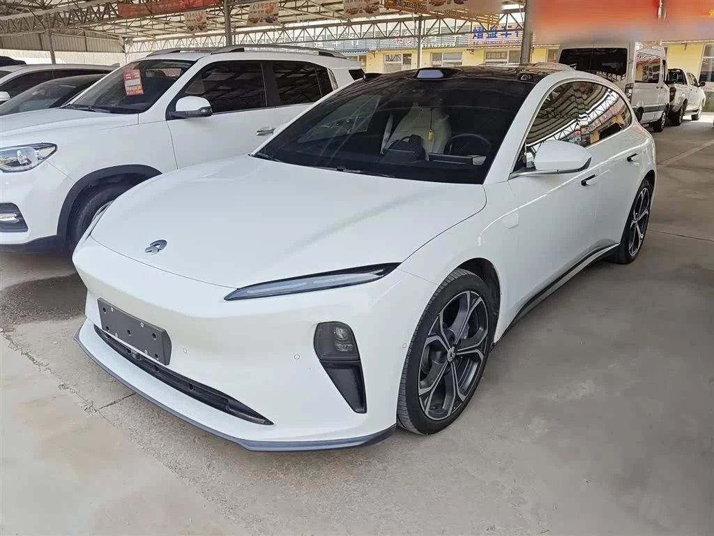 NIO ET5T