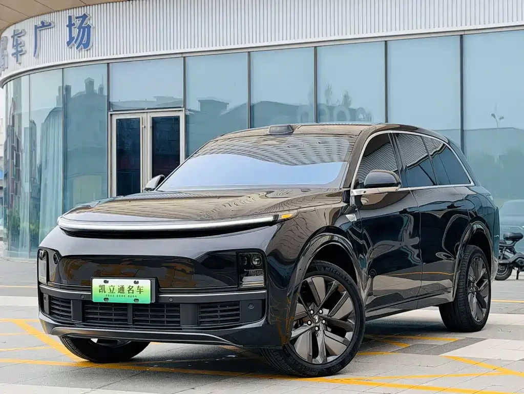 Li Auto L8