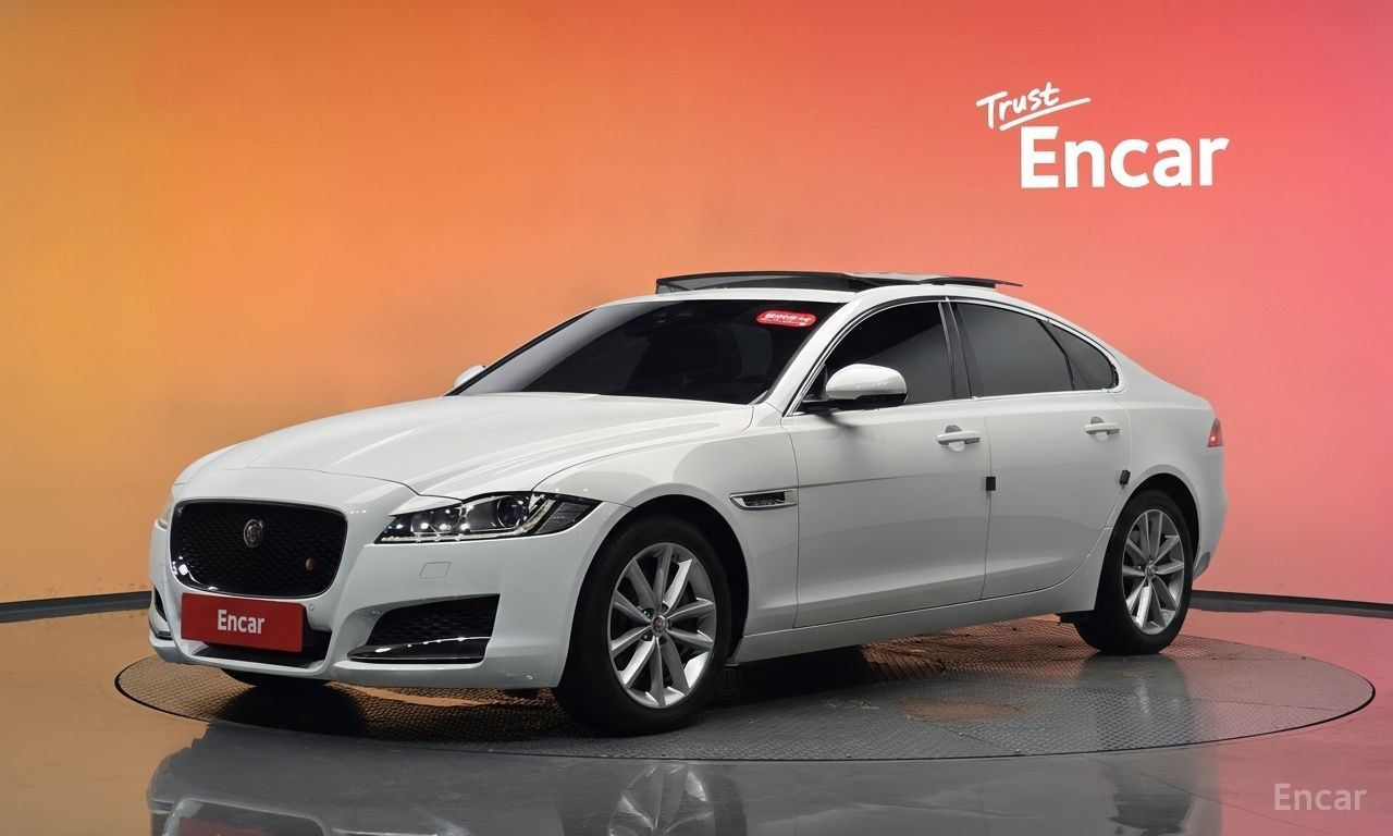 Jaguar XF