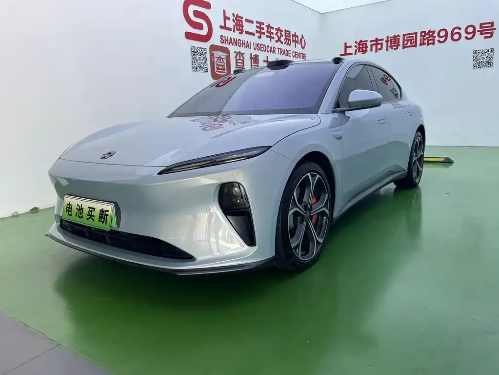 NIO ET5