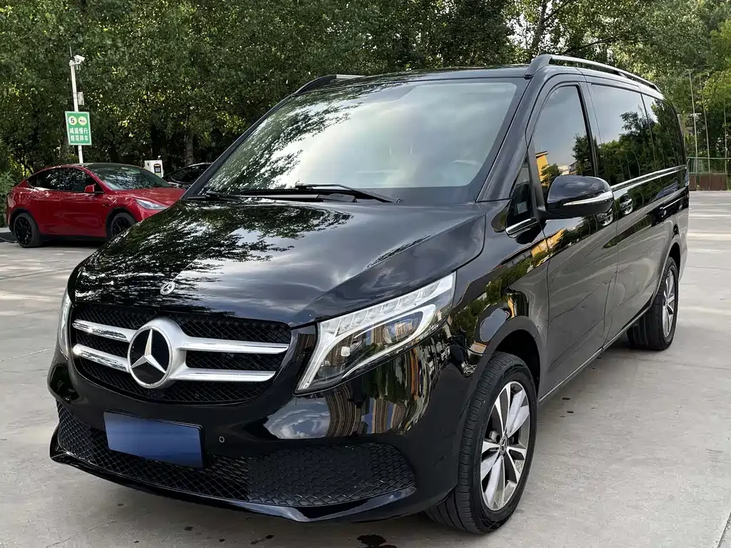 Mercedes-Benz V-Class