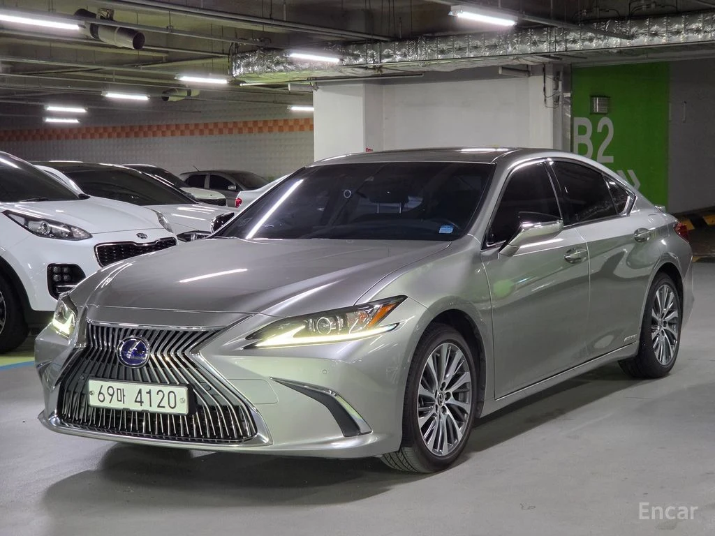 Lexus ES