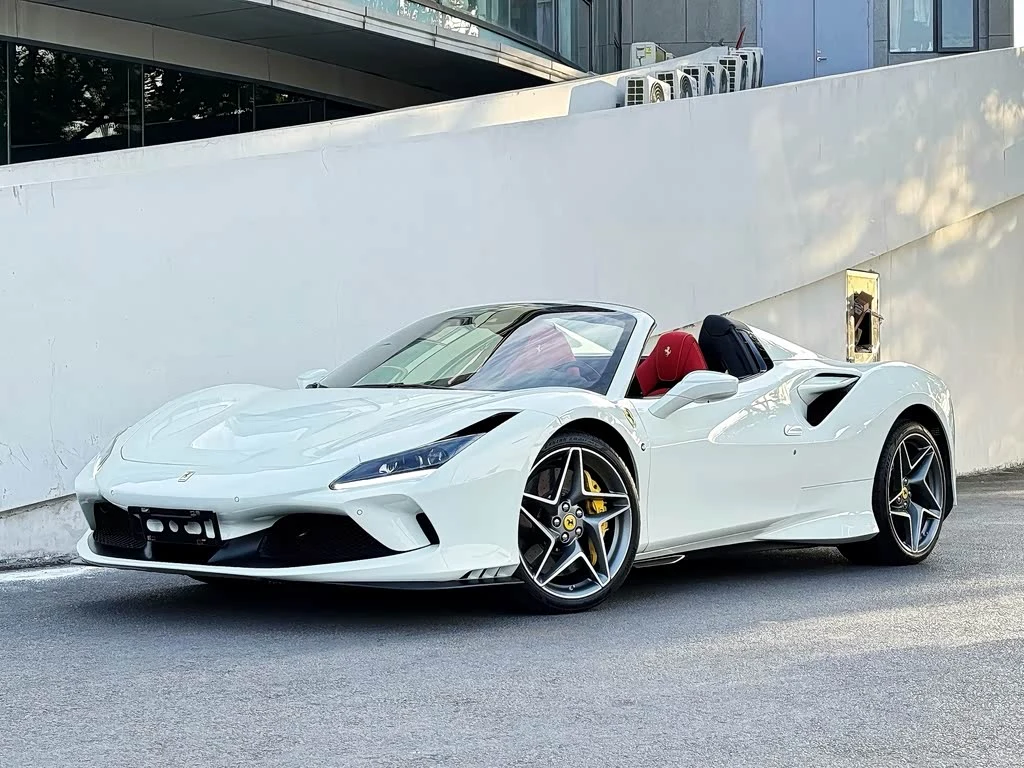 Ferrari F8