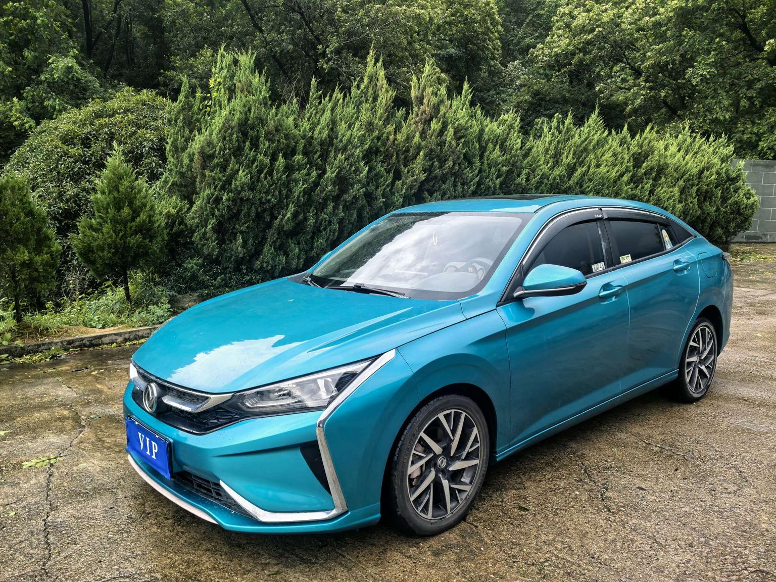 Автомобиль #1031909