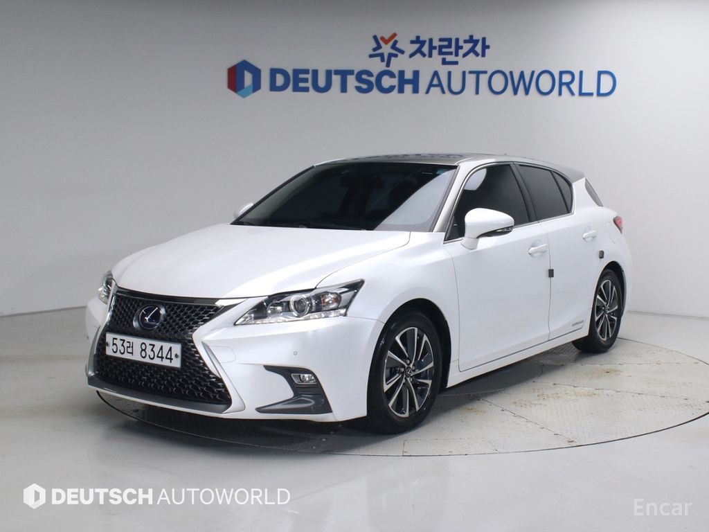Lexus CT200h