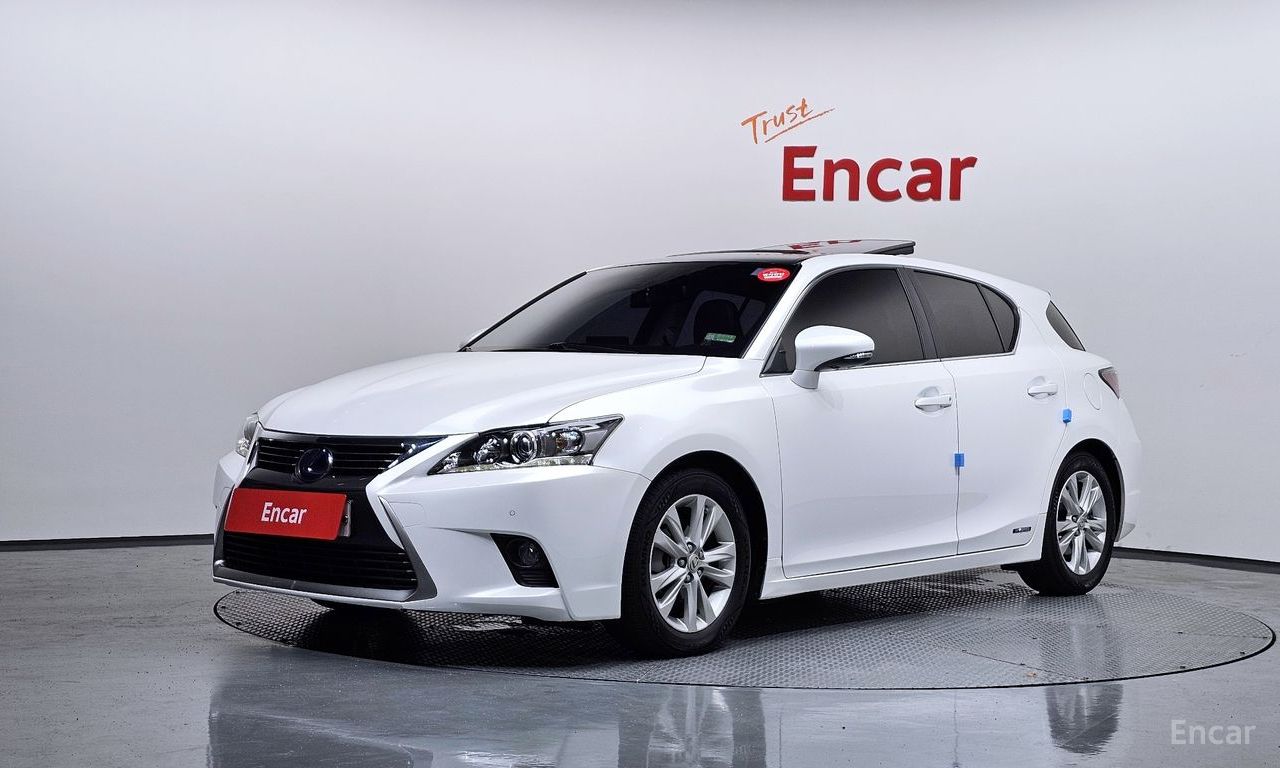 Lexus CT200h