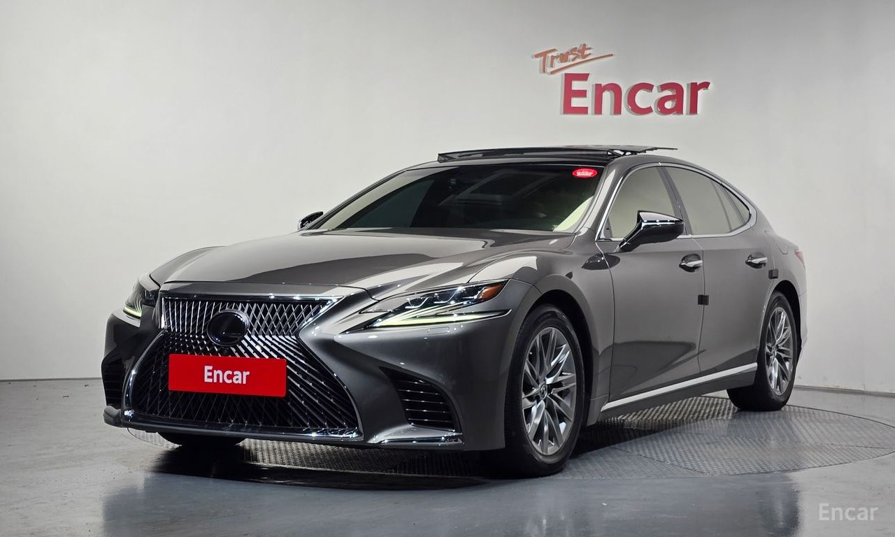 Lexus LS