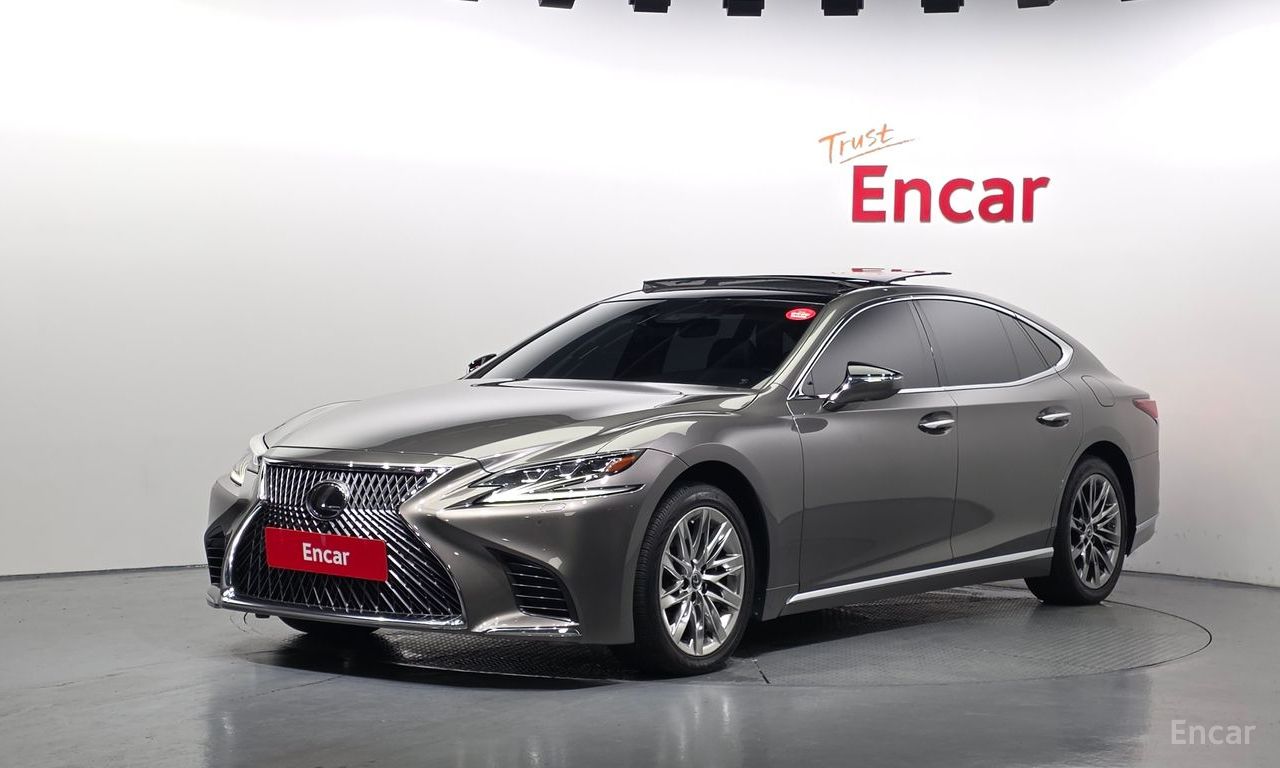 Lexus LS