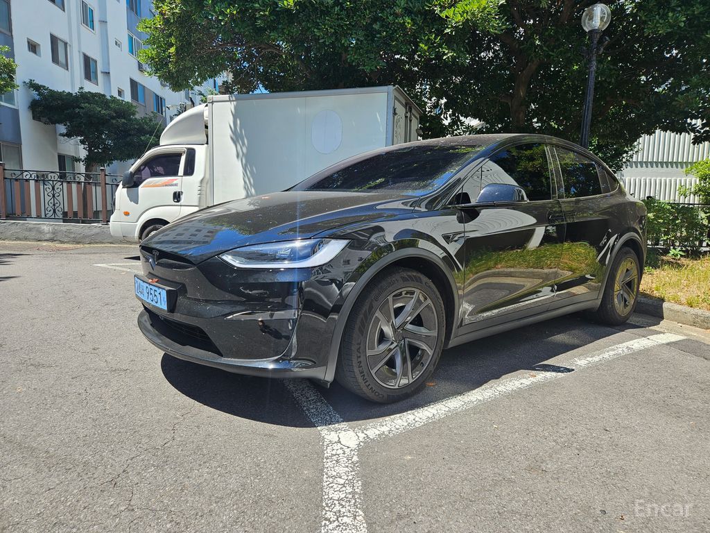 Tesla Model X