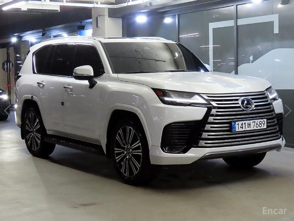 Lexus LX