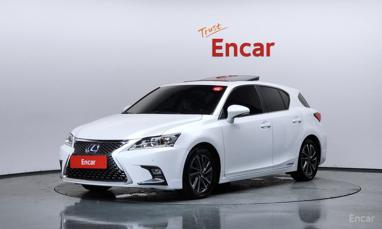 Lexus CT200h