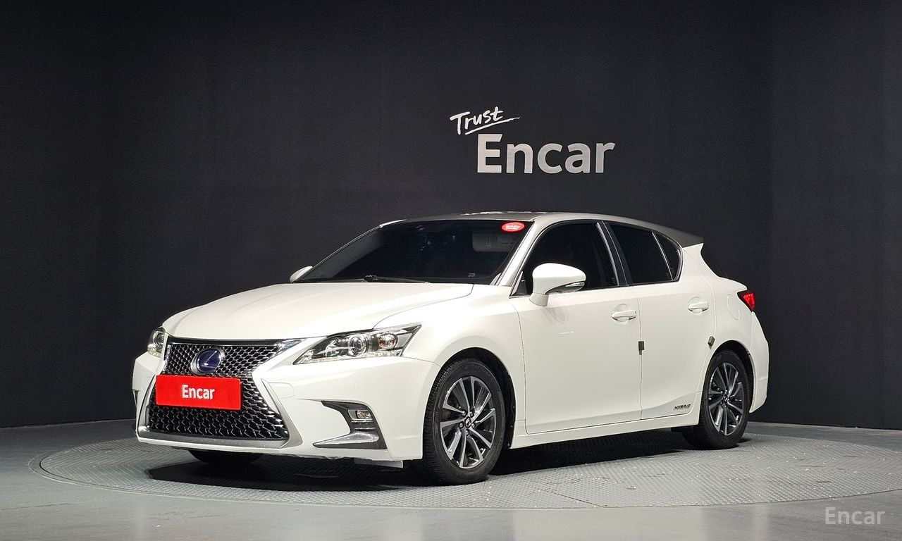 Lexus CT200h