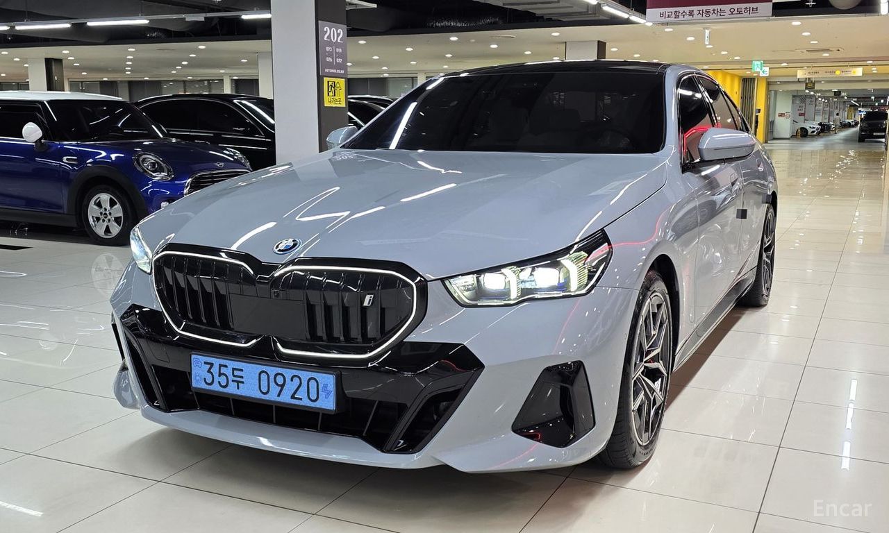 BMW i5