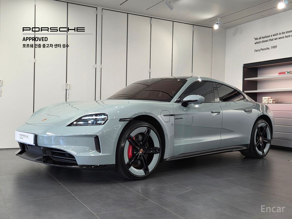 Porsche Taycan