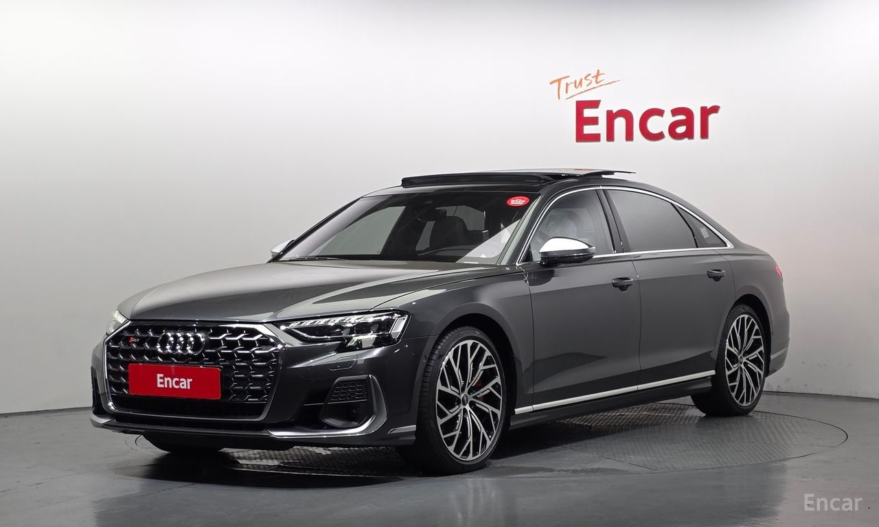 Audi S8