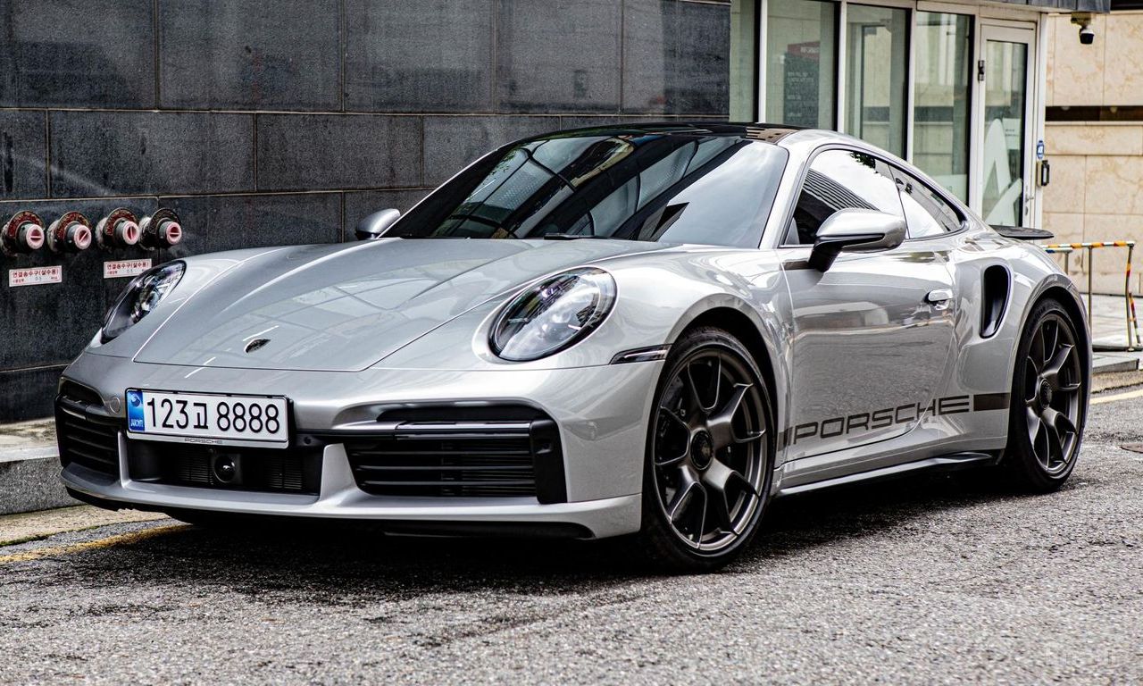 Porsche 911