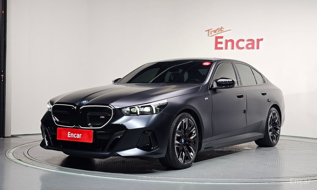 BMW i5