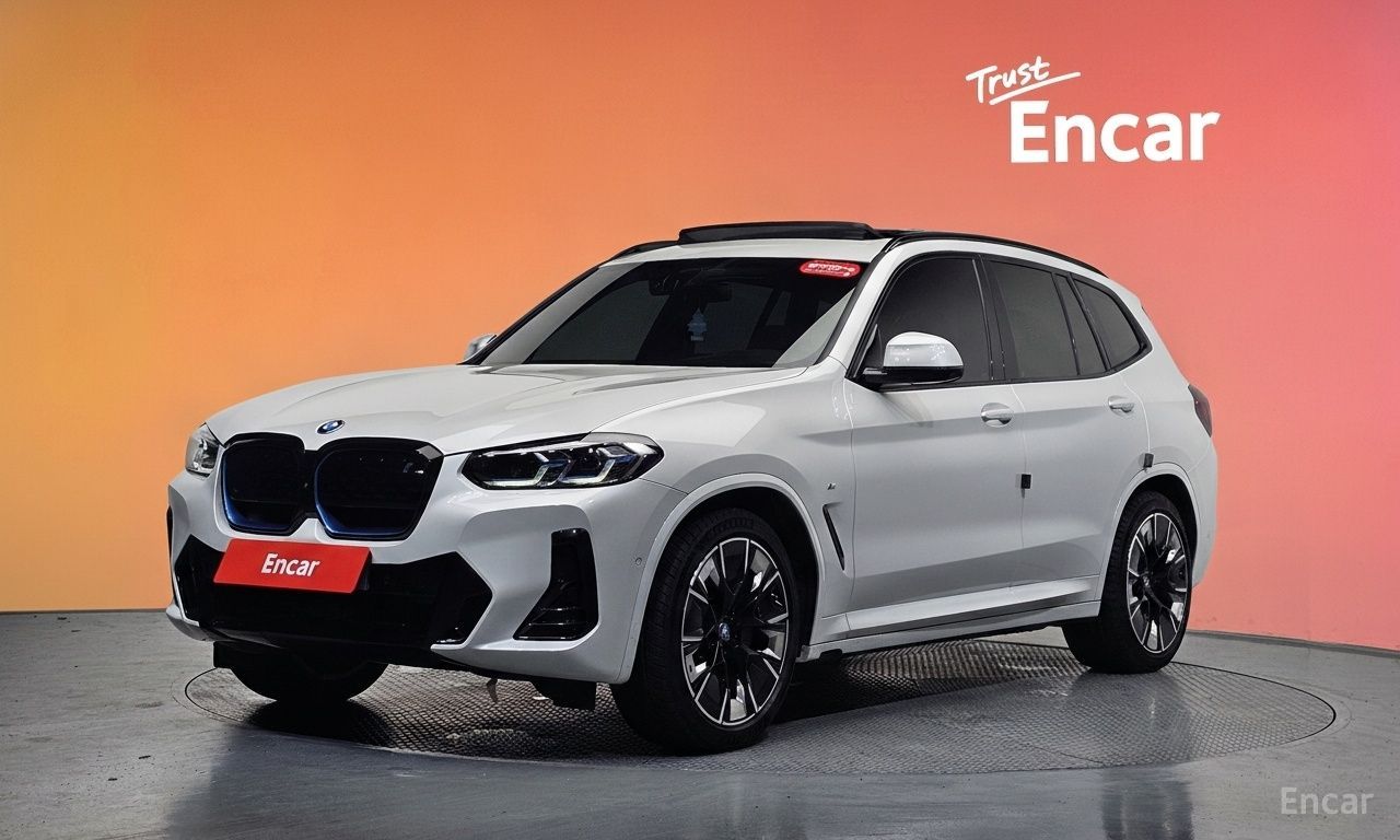 BMW iX3