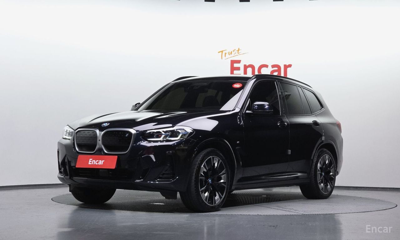 BMW iX3