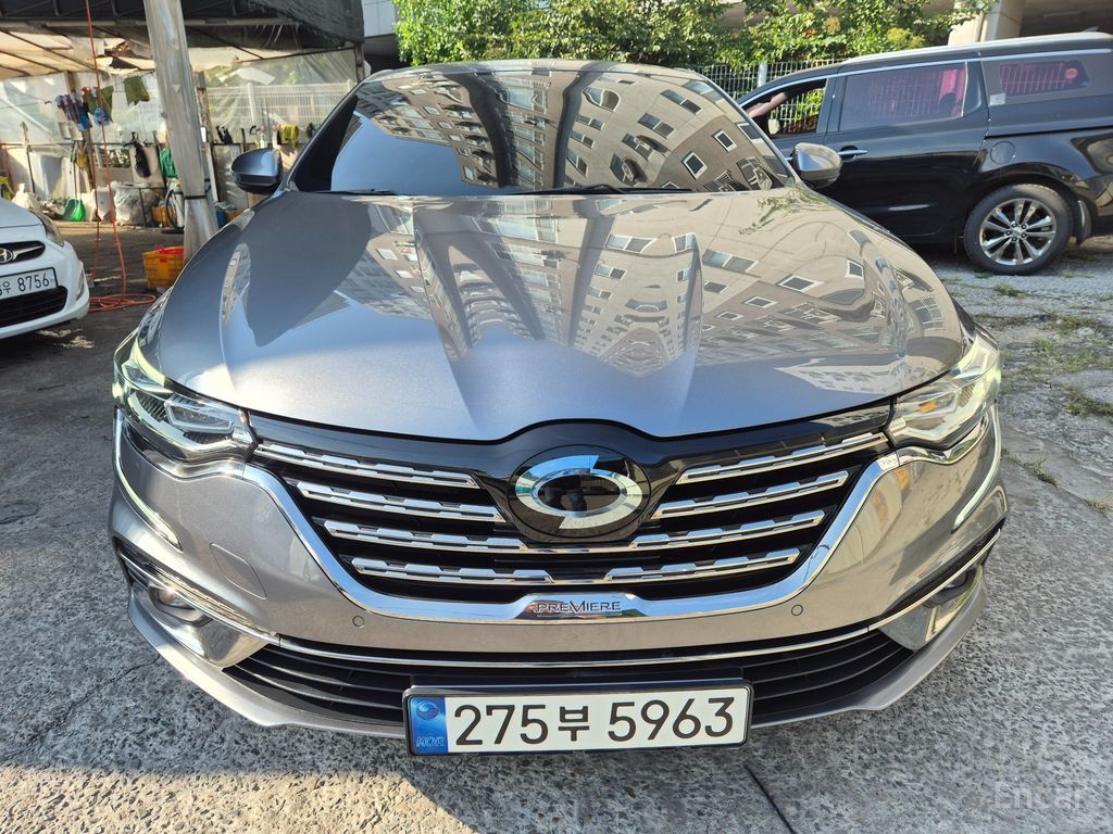 Renault SM6