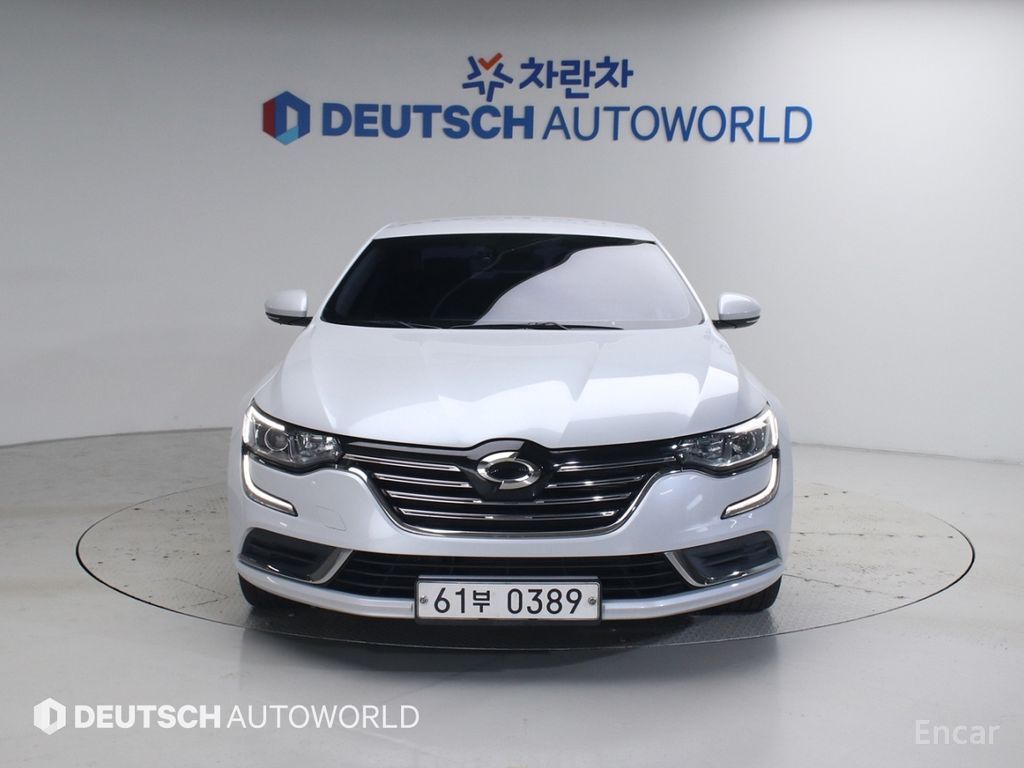 Renault SM6