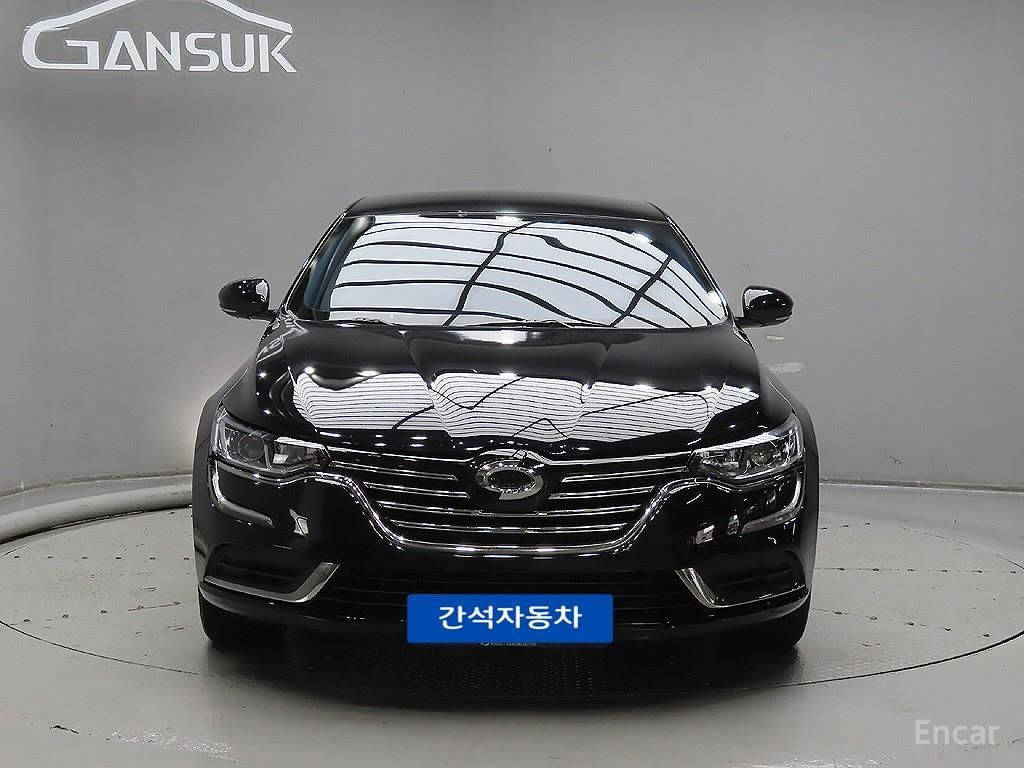 Renault SM6