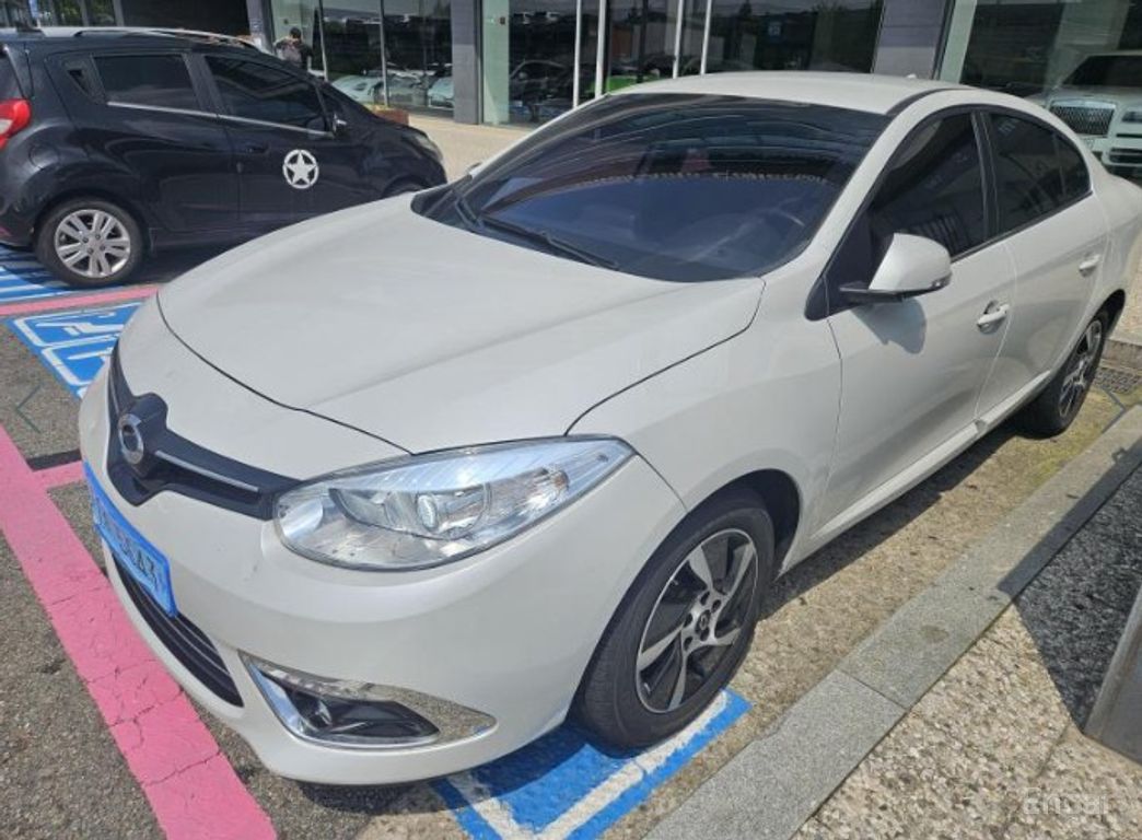 Renault SM3
