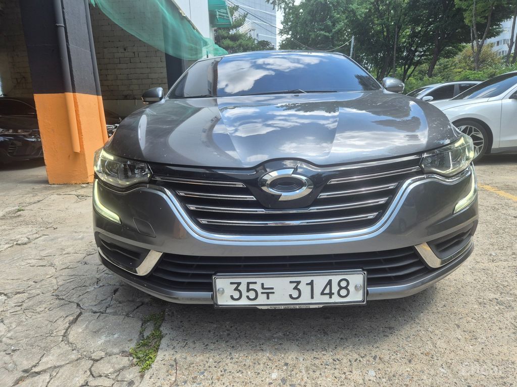 Renault SM6