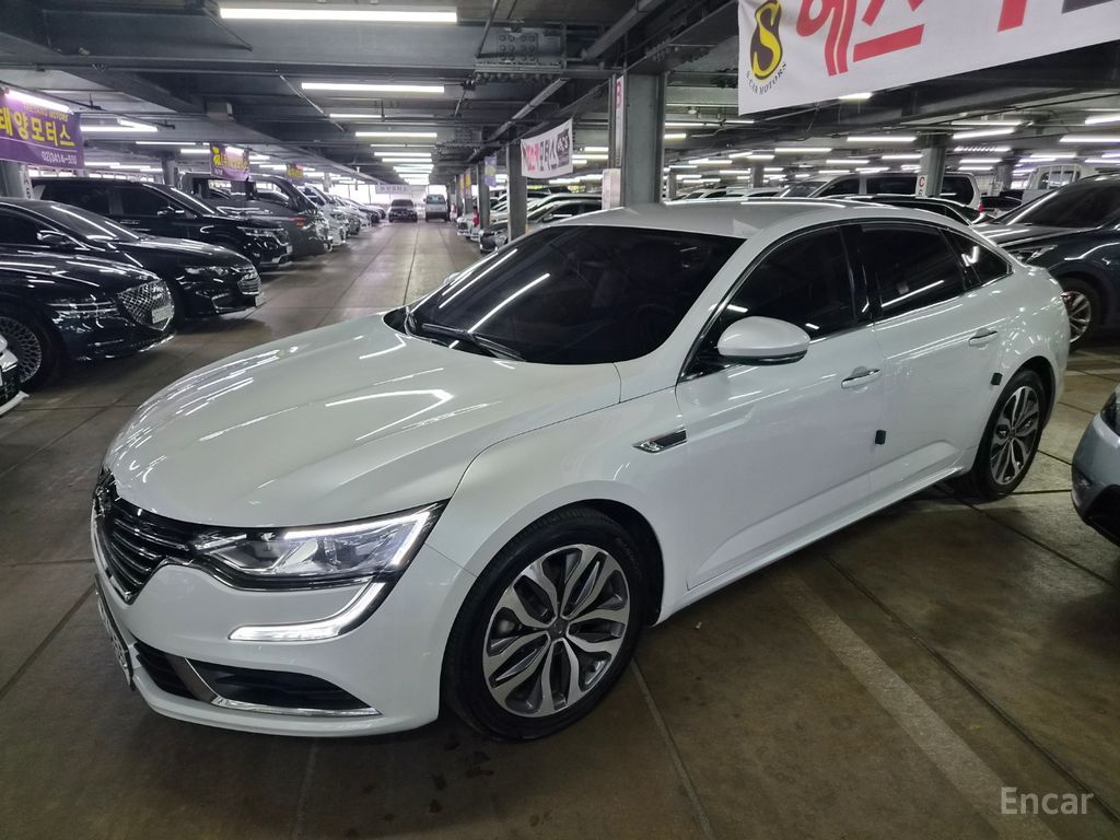 Renault SM6