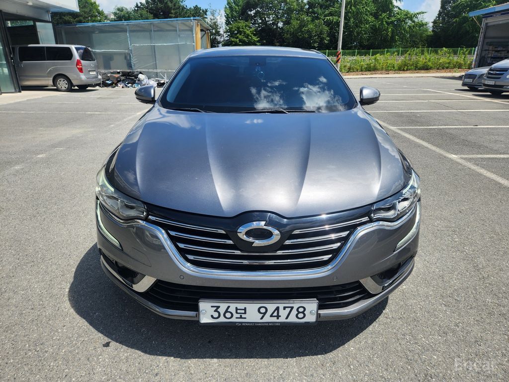 Renault SM6