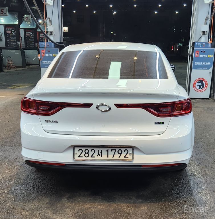Renault SM6