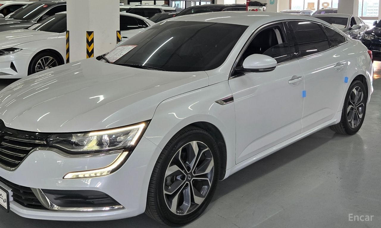 Renault SM6