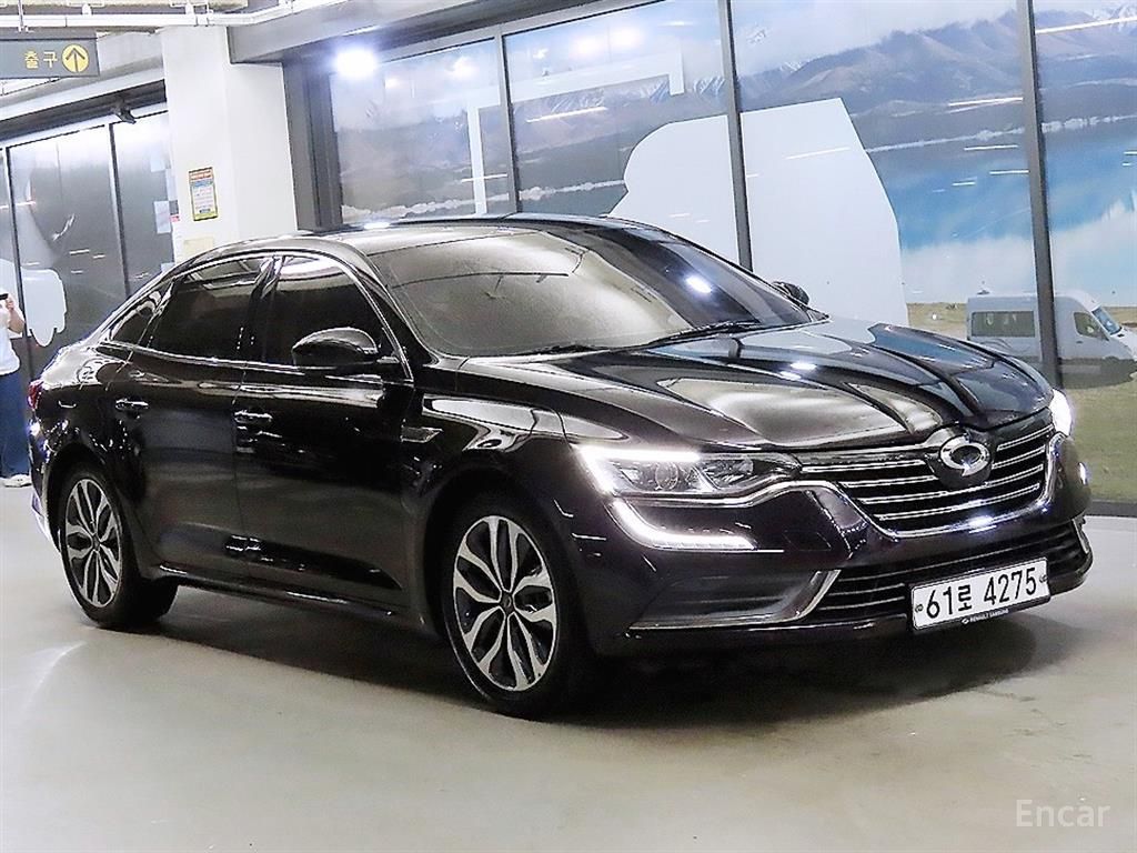Renault SM6