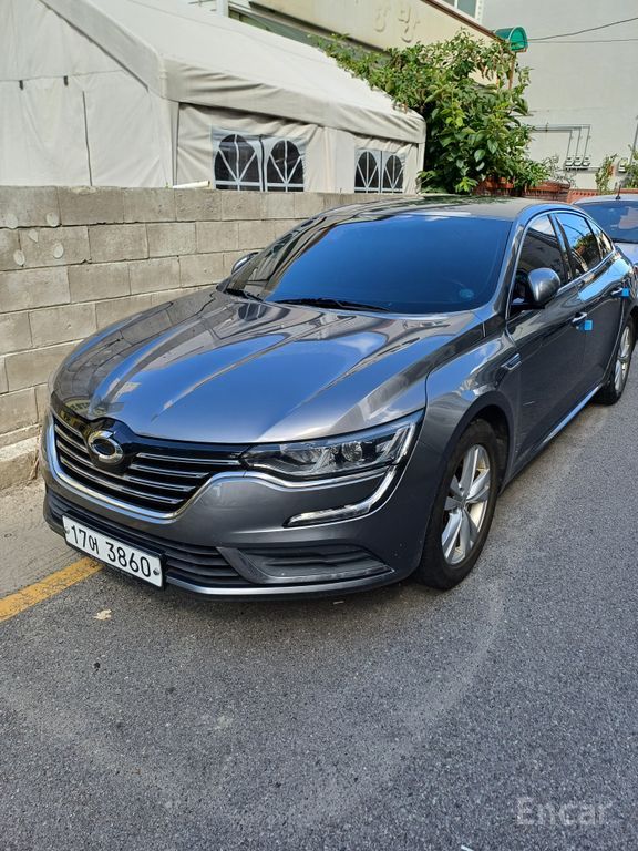 Renault SM6