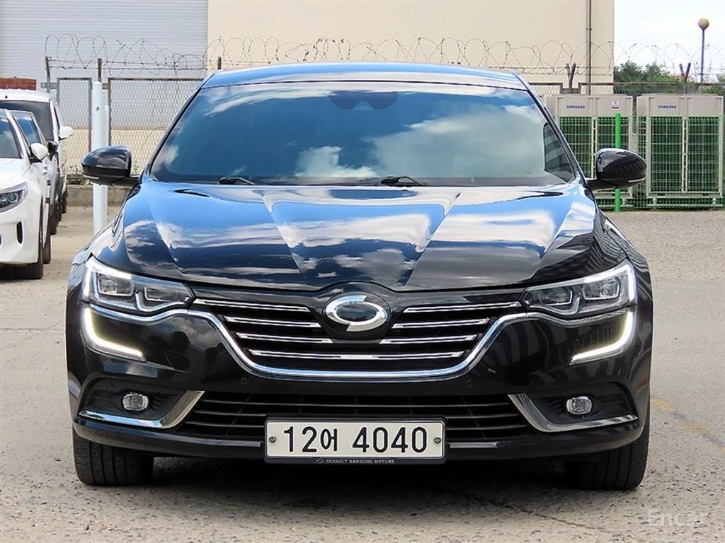 Renault SM6