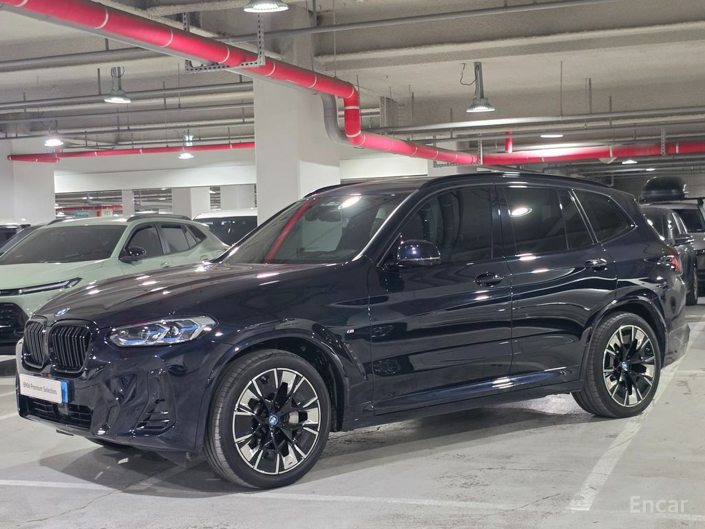 BMW iX3