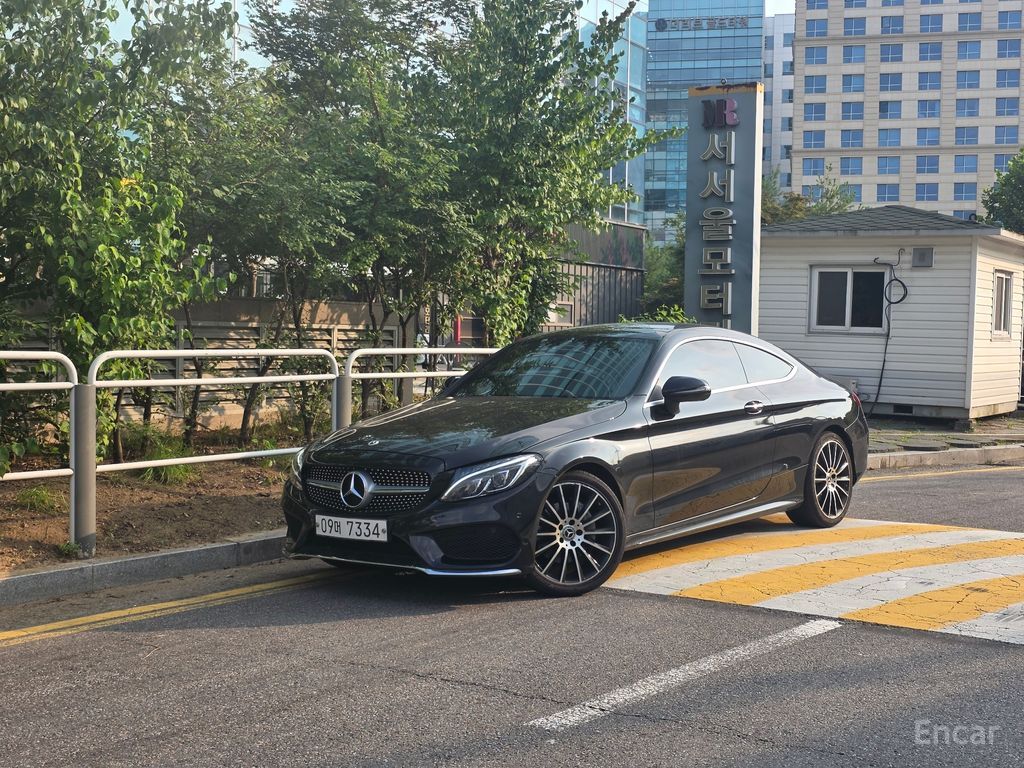 Mercedes-Benz C-Class