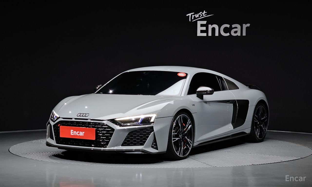 Audi R8