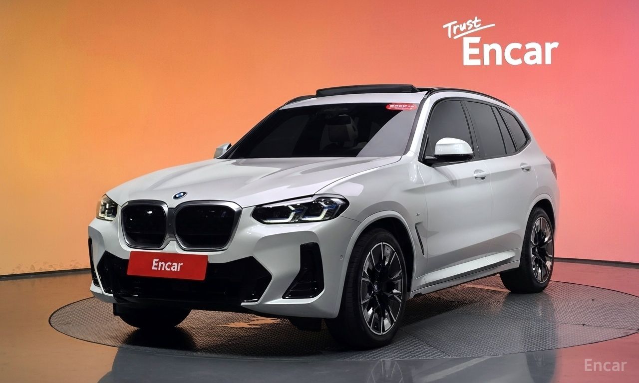 BMW iX3