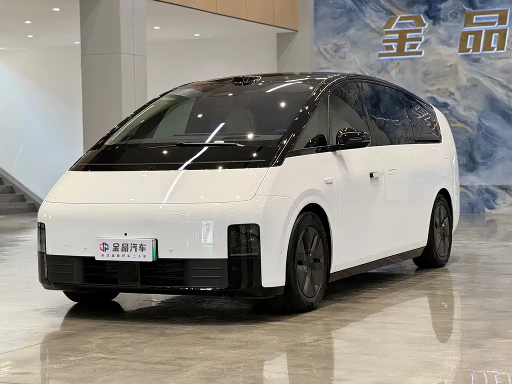 Li Auto MEGA