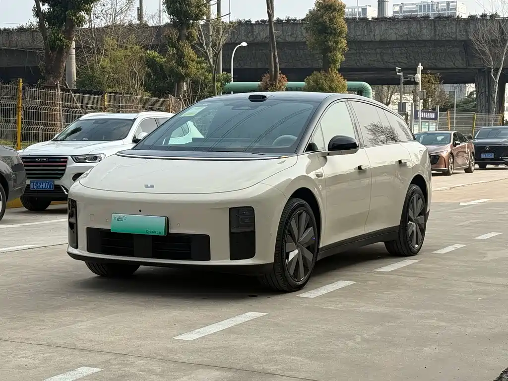 Li Auto i6